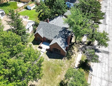 302 N Pinecrest St, Wichita, KS 67208 - photo 3