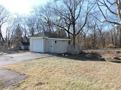 882 School St, Webster, MA 01570 - photo 4