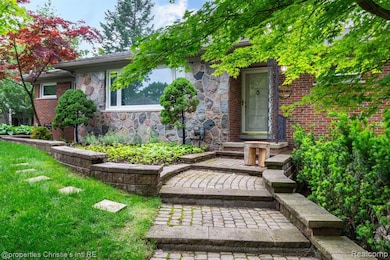 1700 Hamilton Dr, Bloomfield Hills, MI 48302 - photo 4