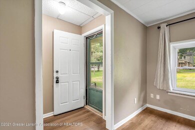 06-908 West St-WindowStill-Real-Estate-P