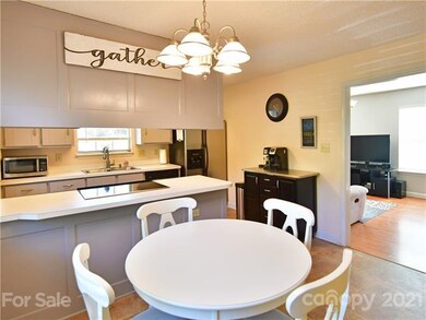 607 Pebblestone Ct, Statesville, NC 28625 - photo 4