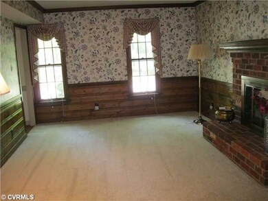 Den/Family/Great Room - Spacious family room with 