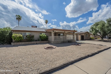 3849 E Sheena Dr, Phoenix, AZ 85032 - photo 4