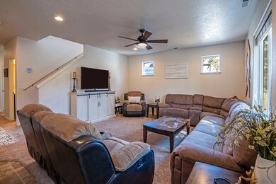 61470 Lucia St, Bend, OR 97702 - photo 4