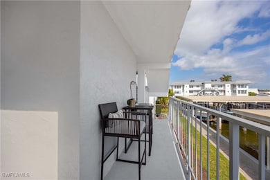 1100 8th Ave S unit 226G, Naples, FL 34102 - photo 2