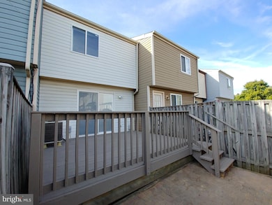 5940 Rowanberry Dr, Elkridge, MD 21075 - photo 6