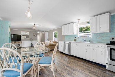 21 Offshore Dr, Murrells Inlet, SC 29576 - photo 4