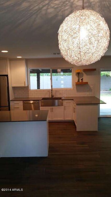Foyer_Kitchen