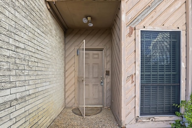 11280 Braes Forest Dr unit 105, Houston, TX 77071 - photo 3