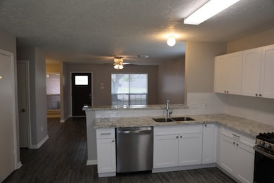 16210 Rosenridge Dr, Houston, TX 77053 - photo 4