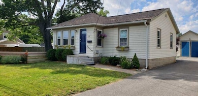 15 Francis Ave, Riverside, RI 02915 - photo 2