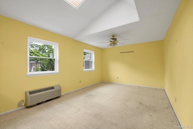1337 Broadway unit D20, Hewlett, NY 11557 - photo 2