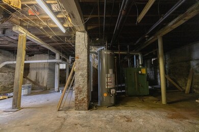 44 Uxbridge St, Worcester, MA 01605 - photo 5