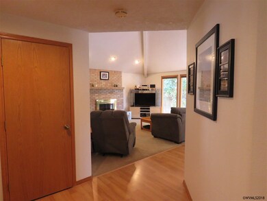 418 Valleywood Dr SE, Salem, OR 97306 - photo 4