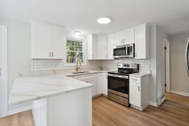 21 Hilltop Cir, Yarmouth, ME 04096 - photo 4