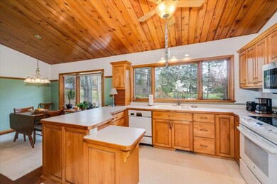 1956 Woodhaven Ln, Duluth, MN 55803 - photo 7