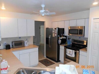 Kitchen (2)