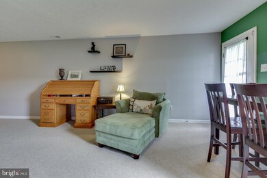 207 Toddson Ln, Owings Mills, MD 21117 - photo 5