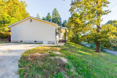 164 Thoroughbred Dr, Tunnel Hill, GA 30755 - photo 2