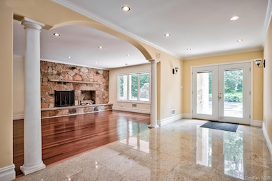 262 Harbor Acres Rd, Port Washington, NY 11050 - photo 6