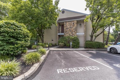 175 Valley Stream Cir, Chesterbrook, PA 19087 - photo 5