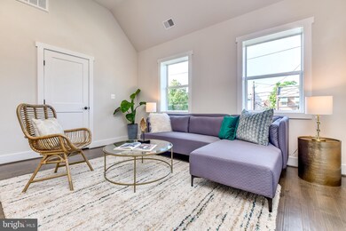 908 Quincy St NE unit 3, Washington, DC 20017 - photo 3