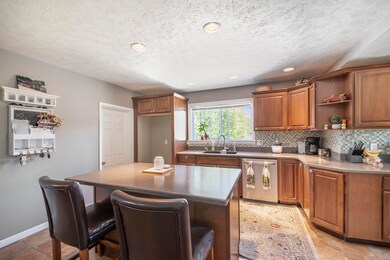 1341 Leonard St NE, Grand Rapids, MI 49505 - photo 2