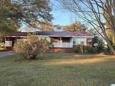 547 Lakewood Dr, Weaver, AL 36277 - photo 2