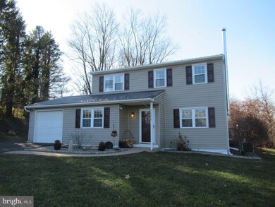 8390 Milky Way, Zionsville, PA 18092 - photo 3