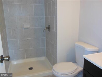 19126 Partridge Wood Dr, Germantown, MD 20874 - photo 5