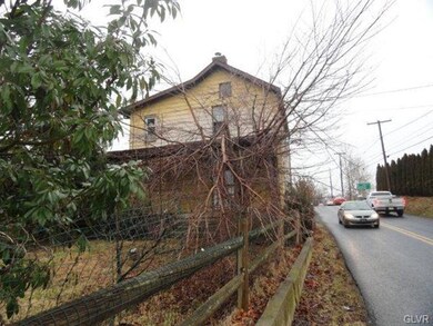 5750 Kings Hwy S, Zionsville, PA 18092 - photo 2