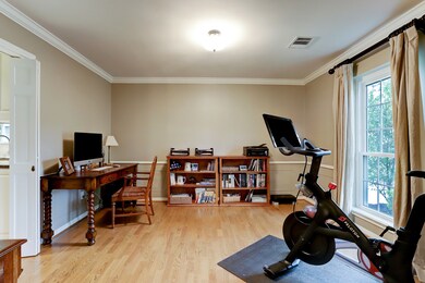 10015 Bordley Dr, Houston, TX 77042 - photo 6