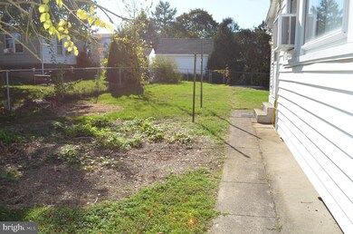 3314 Fremont St, Reading, PA 19605 - photo 5