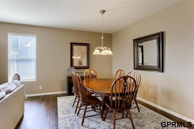 815 Stony Point Dr, Papillion, NE 68046 - photo 4