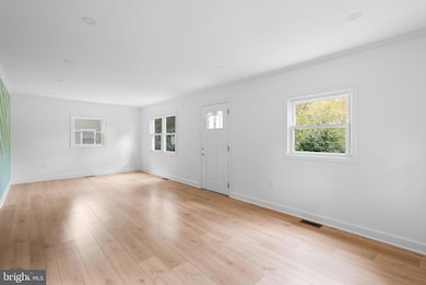 4205 Garrett Park Rd, Silver Spring, MD 20906 - photo 5