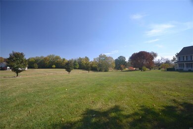 809 Saxony Ln, Freeburg, IL 62243 - photo 3