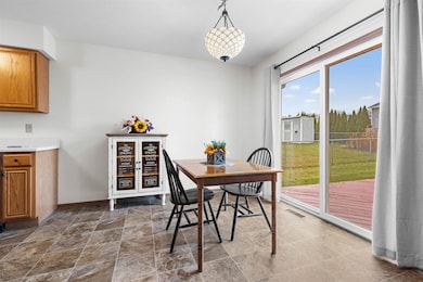 4414 Sunbury Dr, Rockford, IL 61109 - photo 6