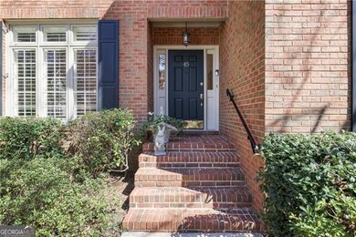 Beautiful end unit on a cul-de-sac.