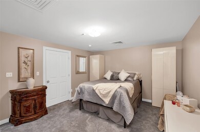 The Bedroom is approx 15'x12' (Buyer to verify) an
