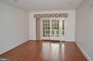 6409 Cloister Gate Dr, Baltimore, MD 21212 - photo 7