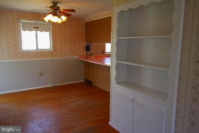 238 Spring Gap S, Laurel, MD 20724 - photo 4