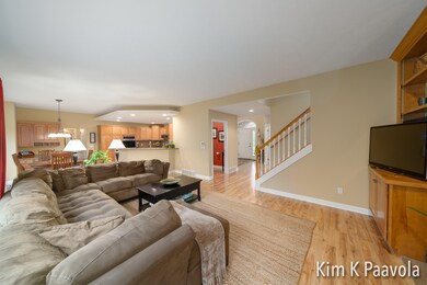 5935 Pheasant View Dr, Ada, MI 49301-8
