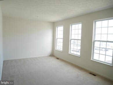 608 Moody Rd, Middle River, MD 21220 - photo 3