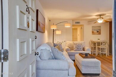 2905DeaconSt-07