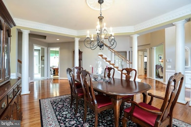 6815 Clifton Grove Ct, Clifton, VA 20124 - photo 5