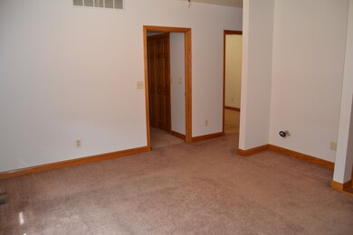 301 E 1st St unit 3, Cedar Point, IL 61316 - photo 6