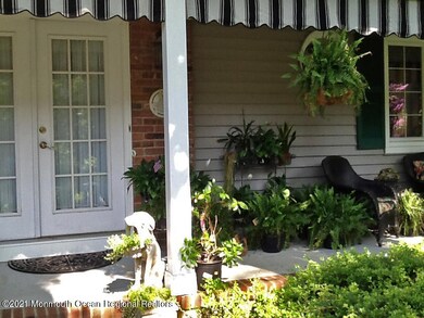07-Front Porch