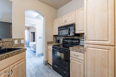 7-web-or-mls-Orangewood-7