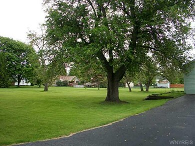 Land Lot next door that belongs with the house