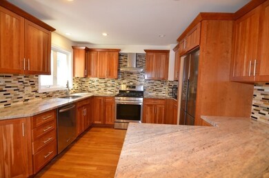 106 Ruggles St unit q, Quincy, MA 02169 - photo 2